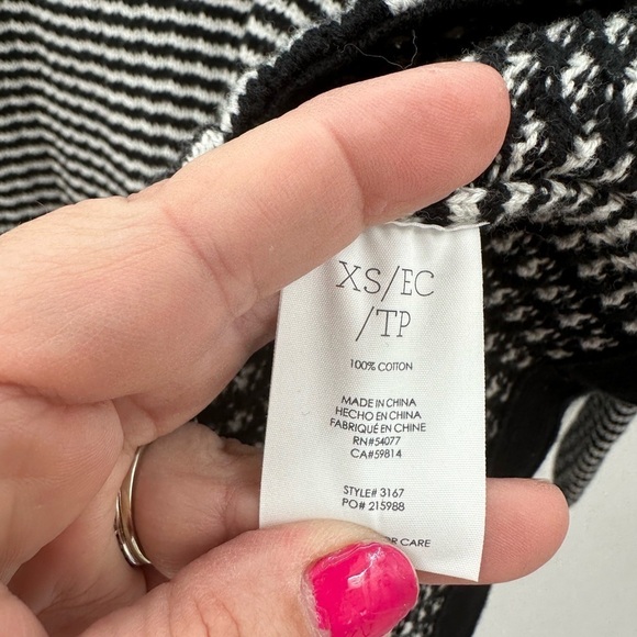 CABI FERGI split black-white turtleneck soft woman classic oversized sweater XS - Picture 8 of 12